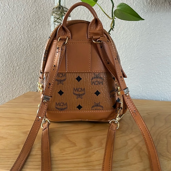 MCM mini Backpack - Picture 4 of 11